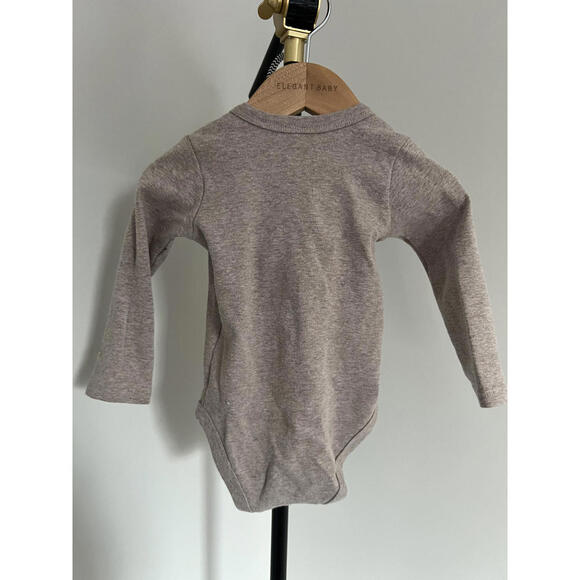 Quince 100% Organic Cotton Long Sleeve Snap Over Bodysuit Bundle (2) - Picture 8 of 8